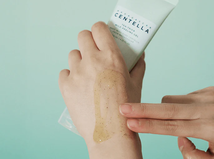 SKIN1004 Madagascar Centella Tea-Trica Mild Peeling Gel - Image 2