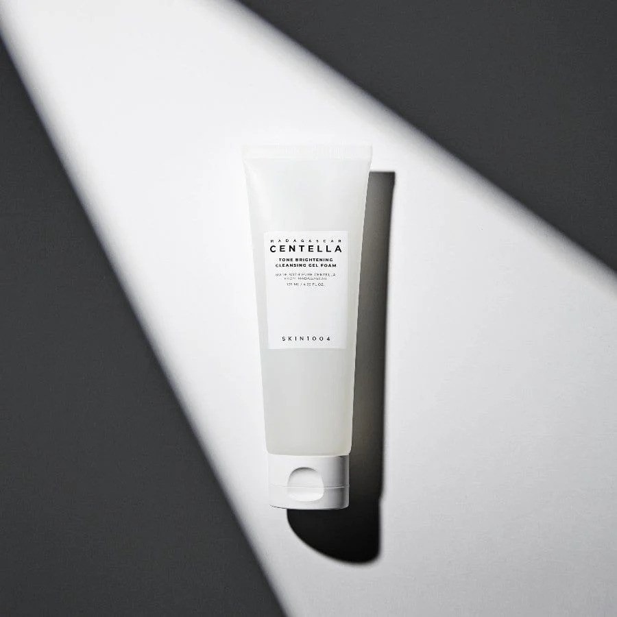 SKIN1004 Madagascar Centella Tone Brightening Cleansing Gel Foam - Image 3